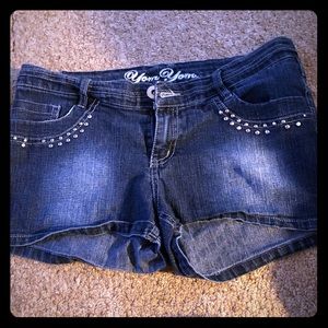 Yom yom size 7 shirts